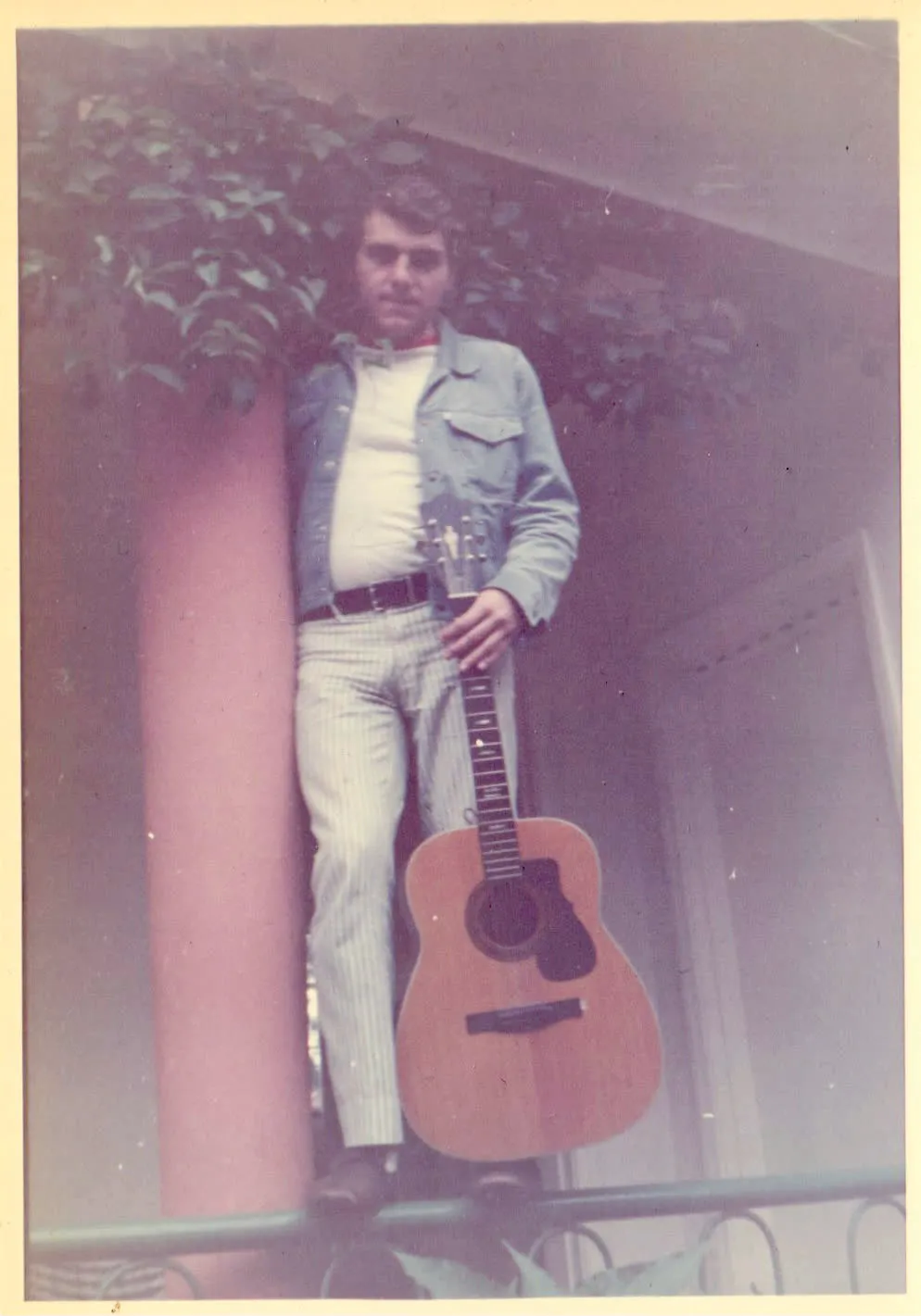 Guitar, Nairobi